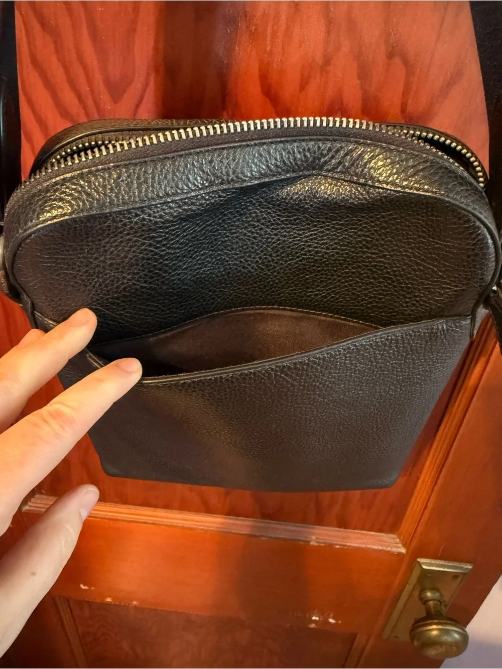 Coach Black Leather Crossbody Bag - Classic Men's Shoulder Bag - Picture 4 of 4